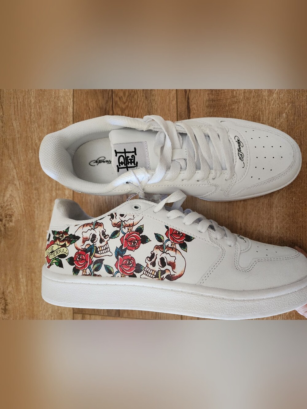 NEW Ed Hardy Court T Low Top Sneakers Skull Roses Graphic Print White M 9.5 W 11